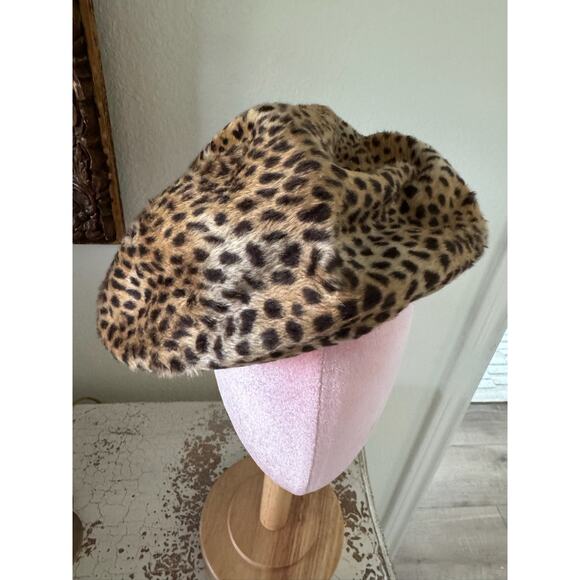 VINTAGE Mr. John Jr. Leopard Print Faux Fur Beret/Cap Made in Italy Hat Malaga main image 9